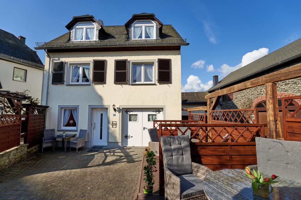 Ferienwohnungen Eifelstuben Mit Charme - Am See, Nahe Burg Ulmen Bagian luar foto